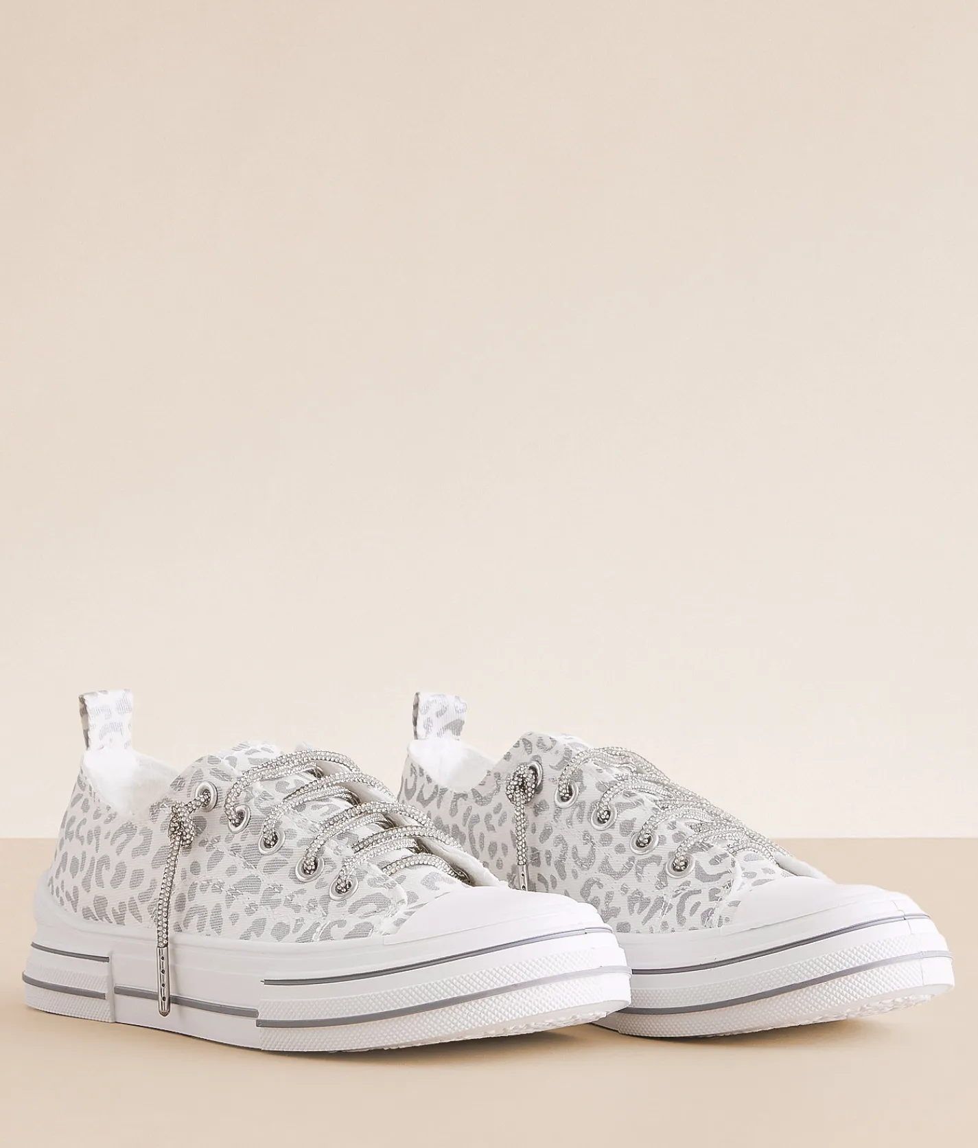 Very G Aman Rhinestone Sneaker White Silver Outlet