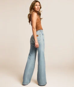 Wrangler® 70's Flare Stretch Jean Golden Daze New