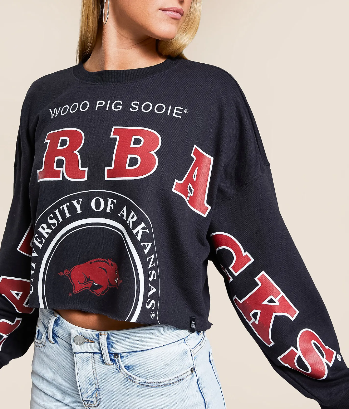Tops | Gameday SOCIAL® Arkansas Razorbacks Cropped Pullover Black