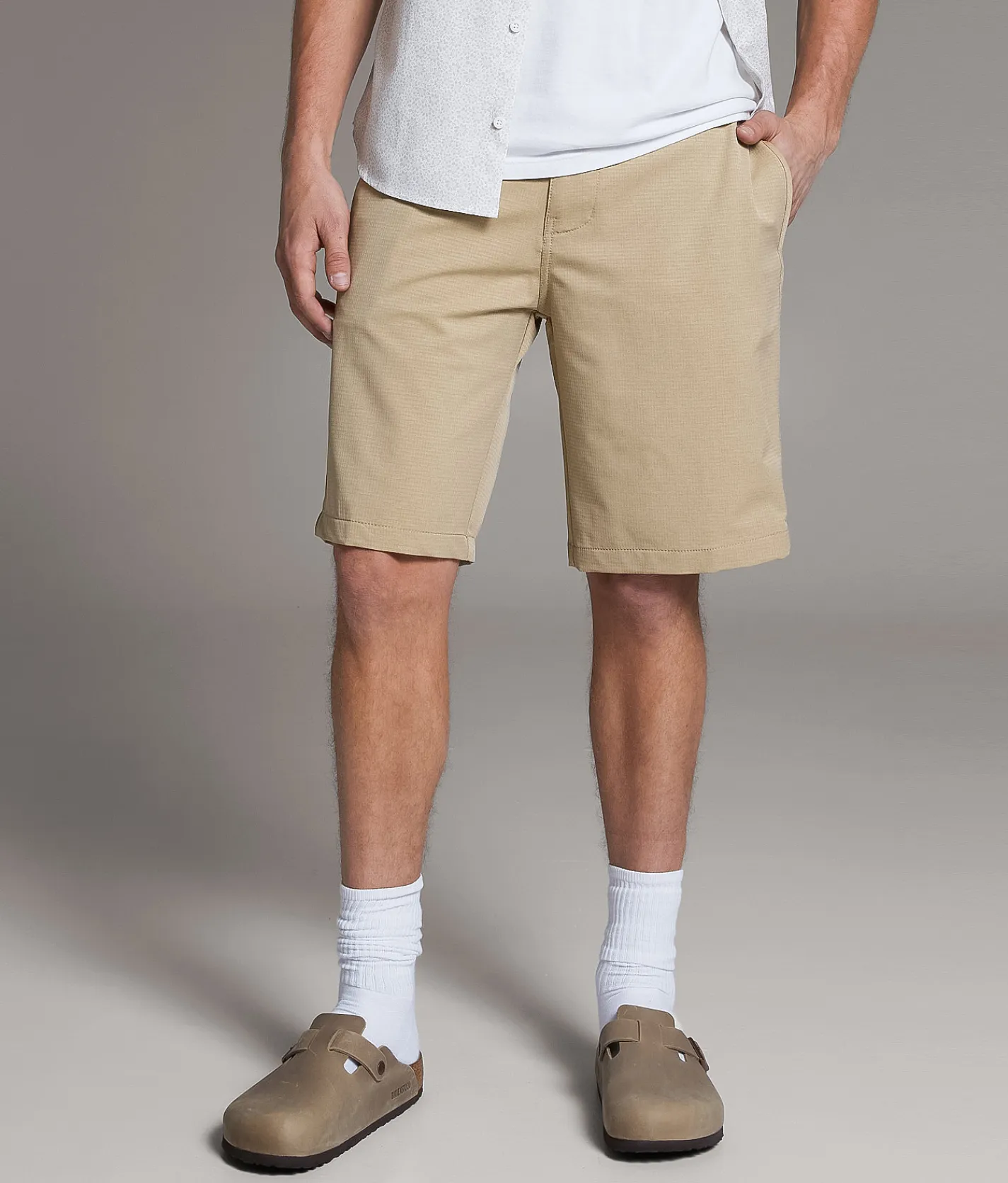 Bottoms|Shorts | BKE Athletic Hybrid Stretch Short Chinchilla