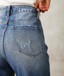 KanCan Signature Baggy Fit Stretch Jean Saylor