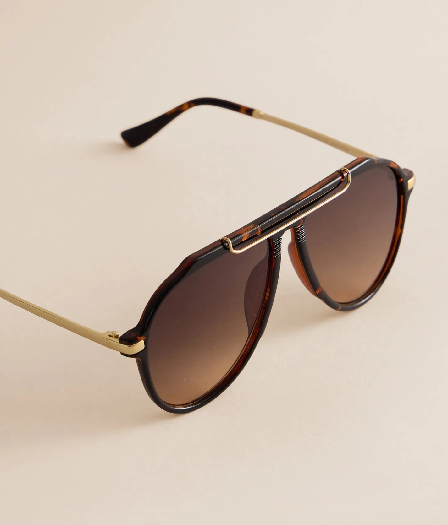 BKE Bar Aviator Sunglasses Tort Gold