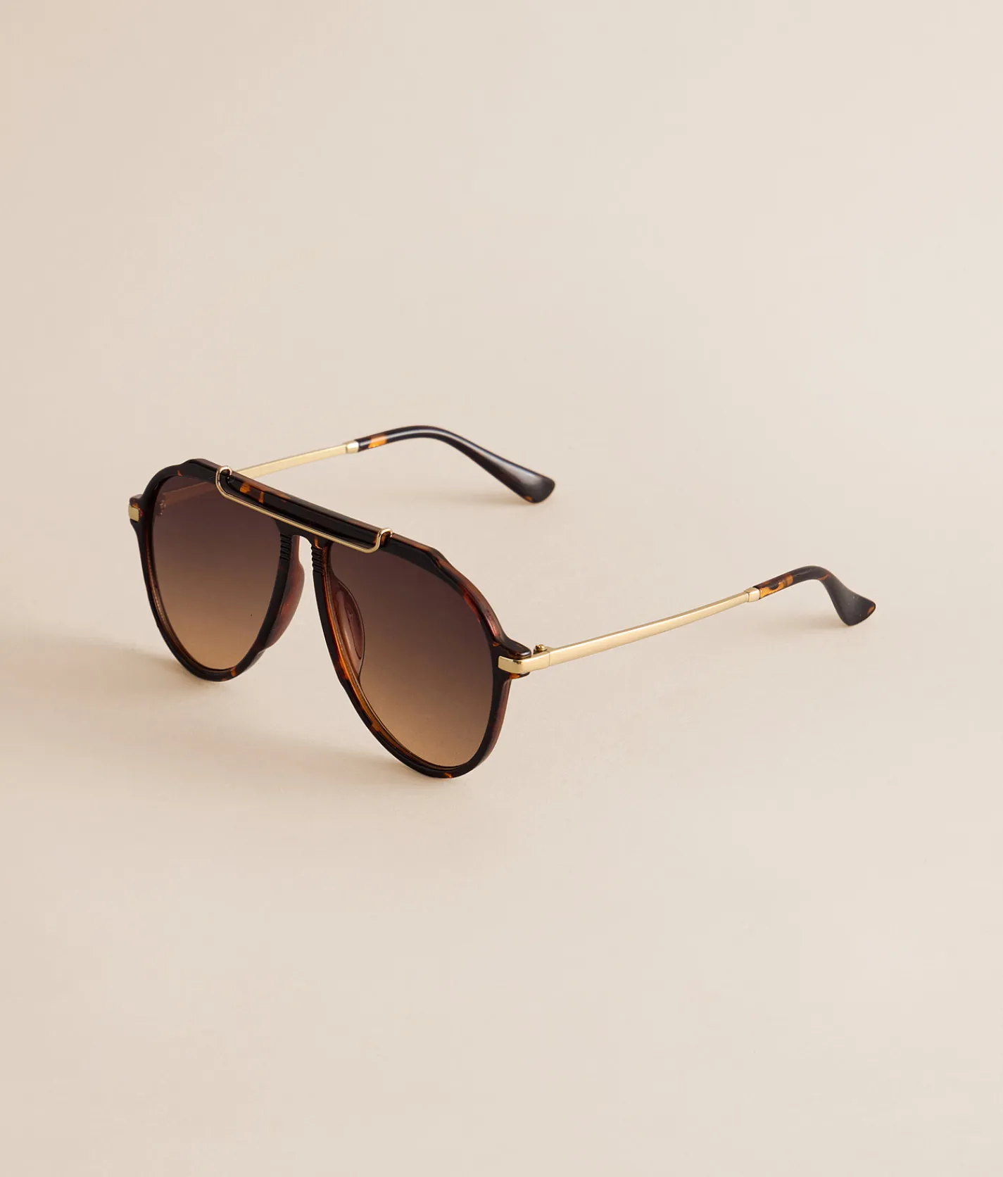 BKE Bar Aviator Sunglasses Tort Gold