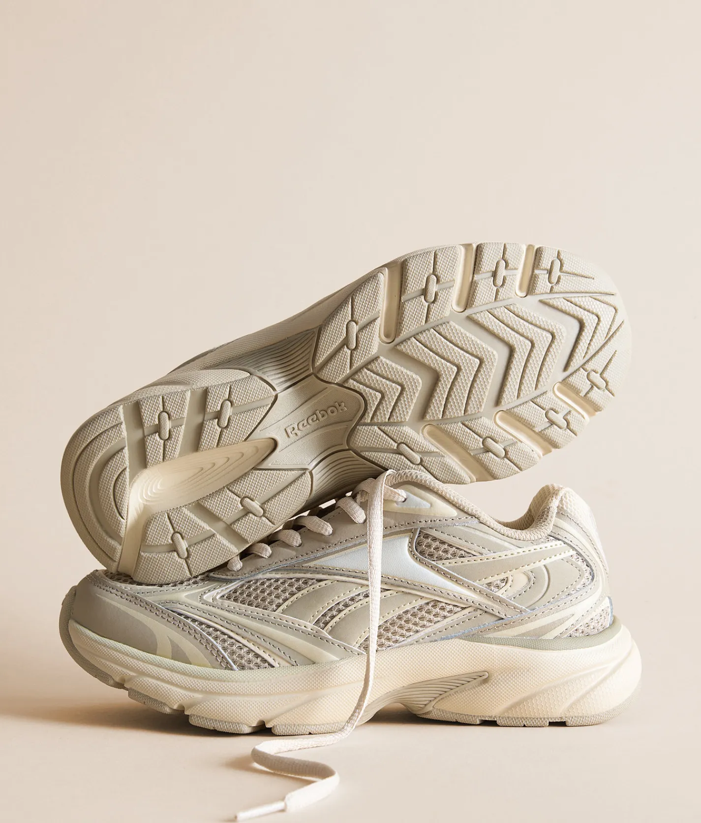 Reebok® Belwave Leather Sneaker Beige Sand Vintage Chalk Discount