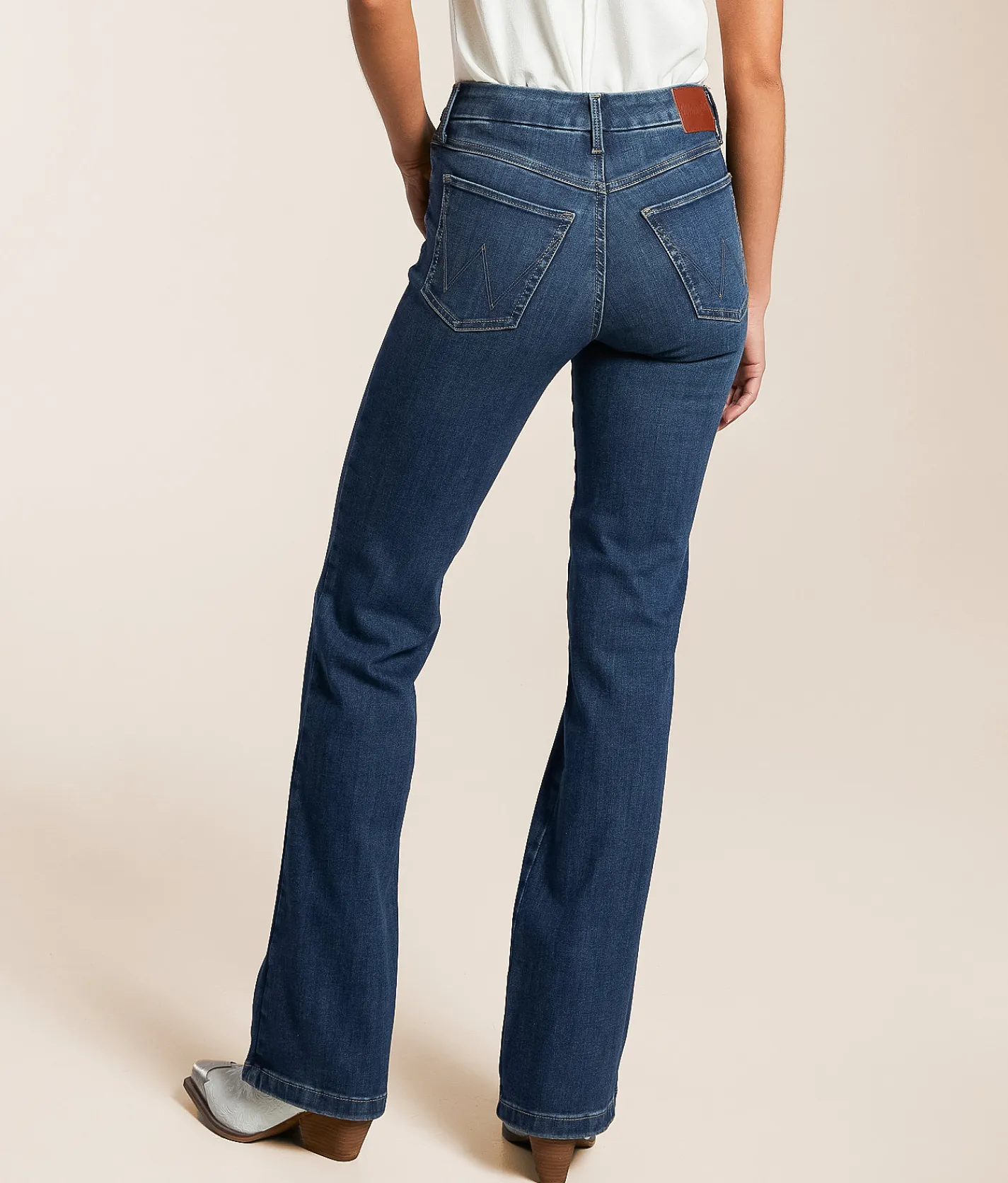 Wrangler® Bespoke Boot Stretch Jean Lacey Sale