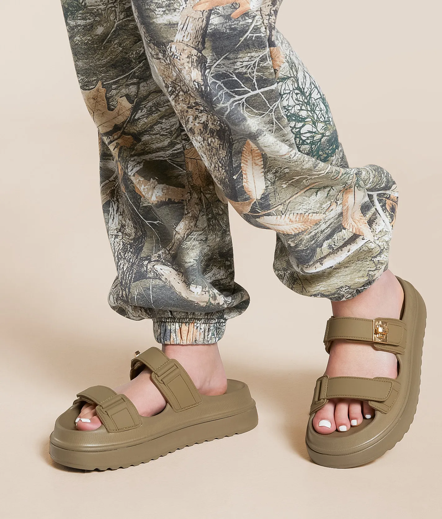 Shoes | Steve Madden Bigschmona Flatform Sandal Olive