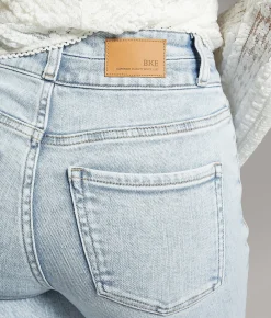 Jeans|Bottoms | BKE Billie Cropped Straight Stretch Jean Kerker 3