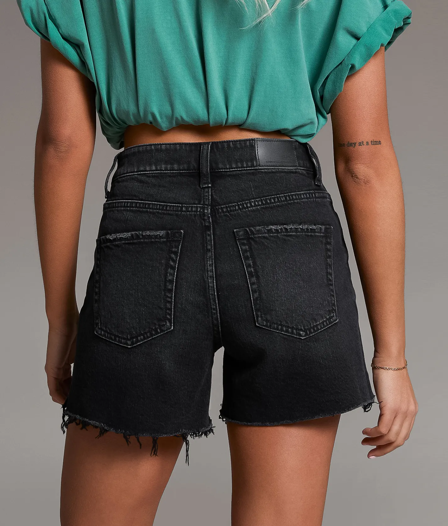 BKE Billie Stretch Short Washed Black Online