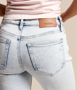 HIDDEN Blake Cropped Straight Stretch Jean Lake Tahoe Hot