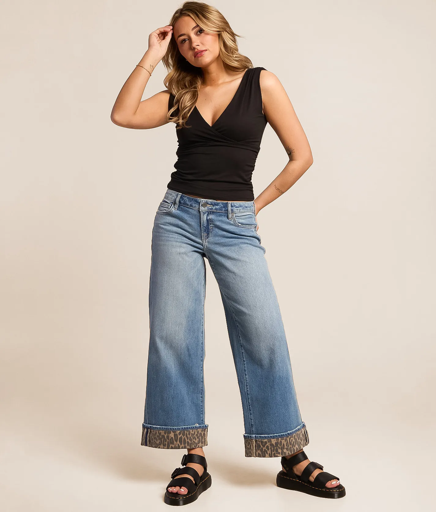 HIDDEN Blake Cropped Wide Leg Stretch Jean Lovers Point New