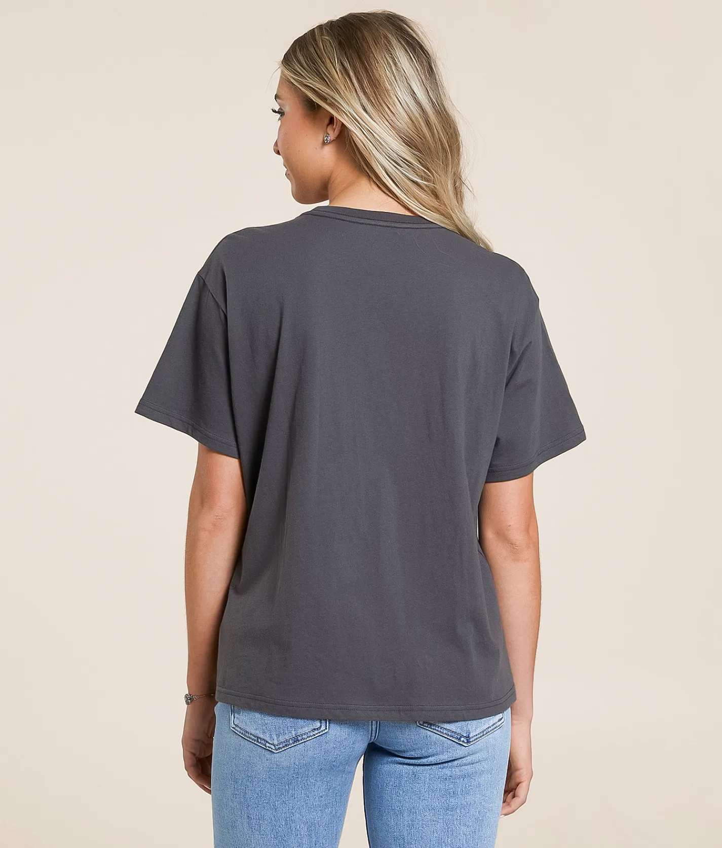 Wrangler® Boots Oversized T-Shirt Asphalt