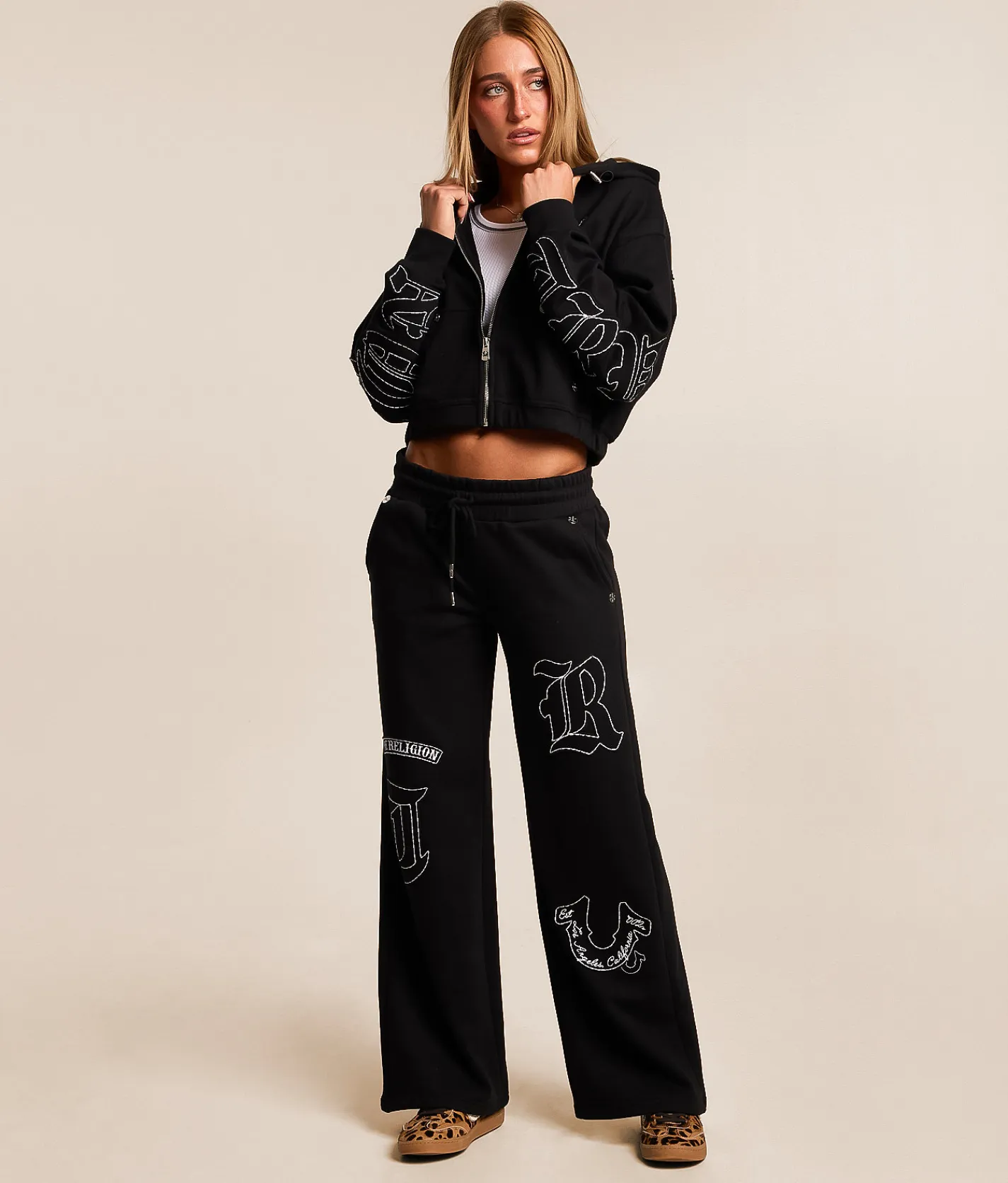 Bottoms | True Religion Branded Applique Wide Leg Pant Jet Black