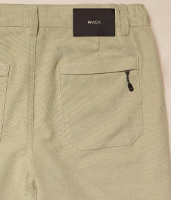 Bottoms|Shorts | RVCA Brophy Hybrid Stretch Short Light Olive