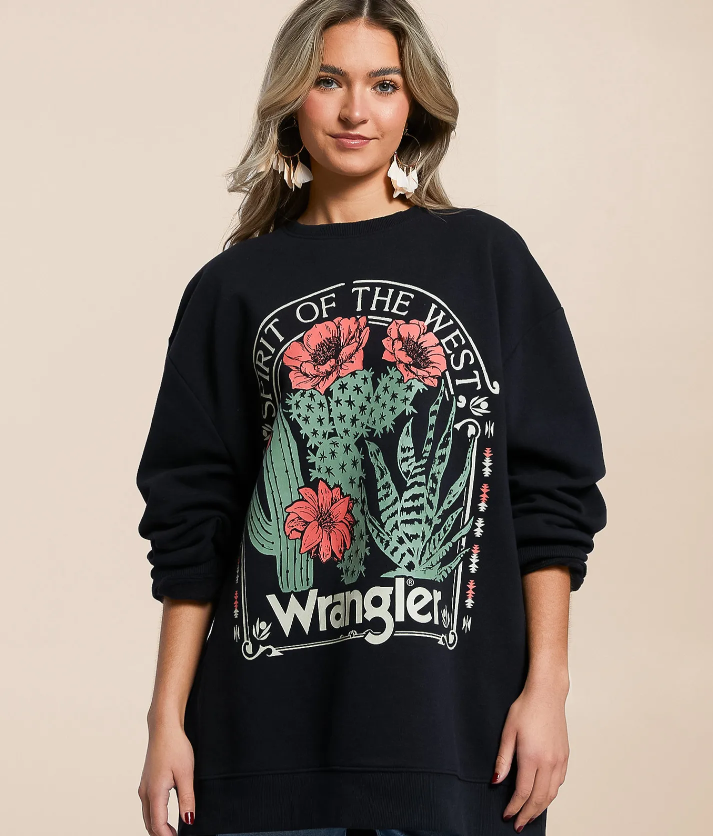 Wrangler® Cactus Flowers Oversized Pullover Black Sale