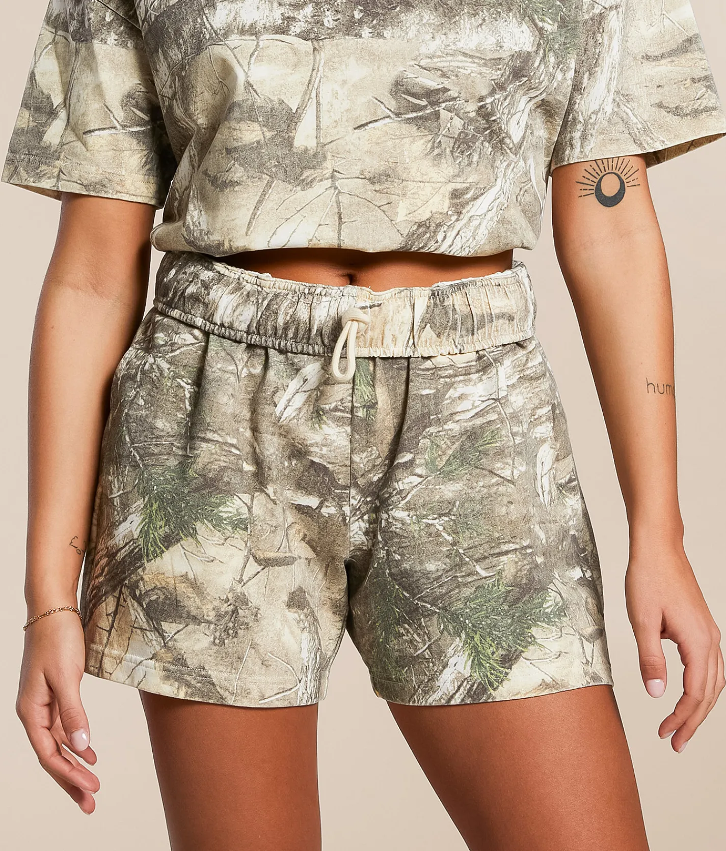 Gilded Intent Knit Short Camo Hot