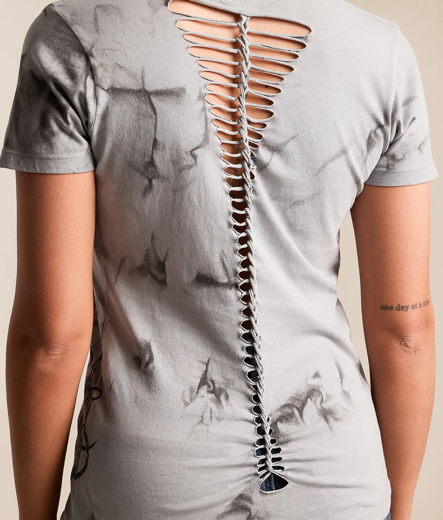 Affliction Celtic Heart T-Shirt Silver Wash W D3 Ch Bk M