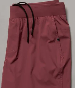 Bottoms|Activewear | Maven Co-op Changover Performance Stretch Short Raisin