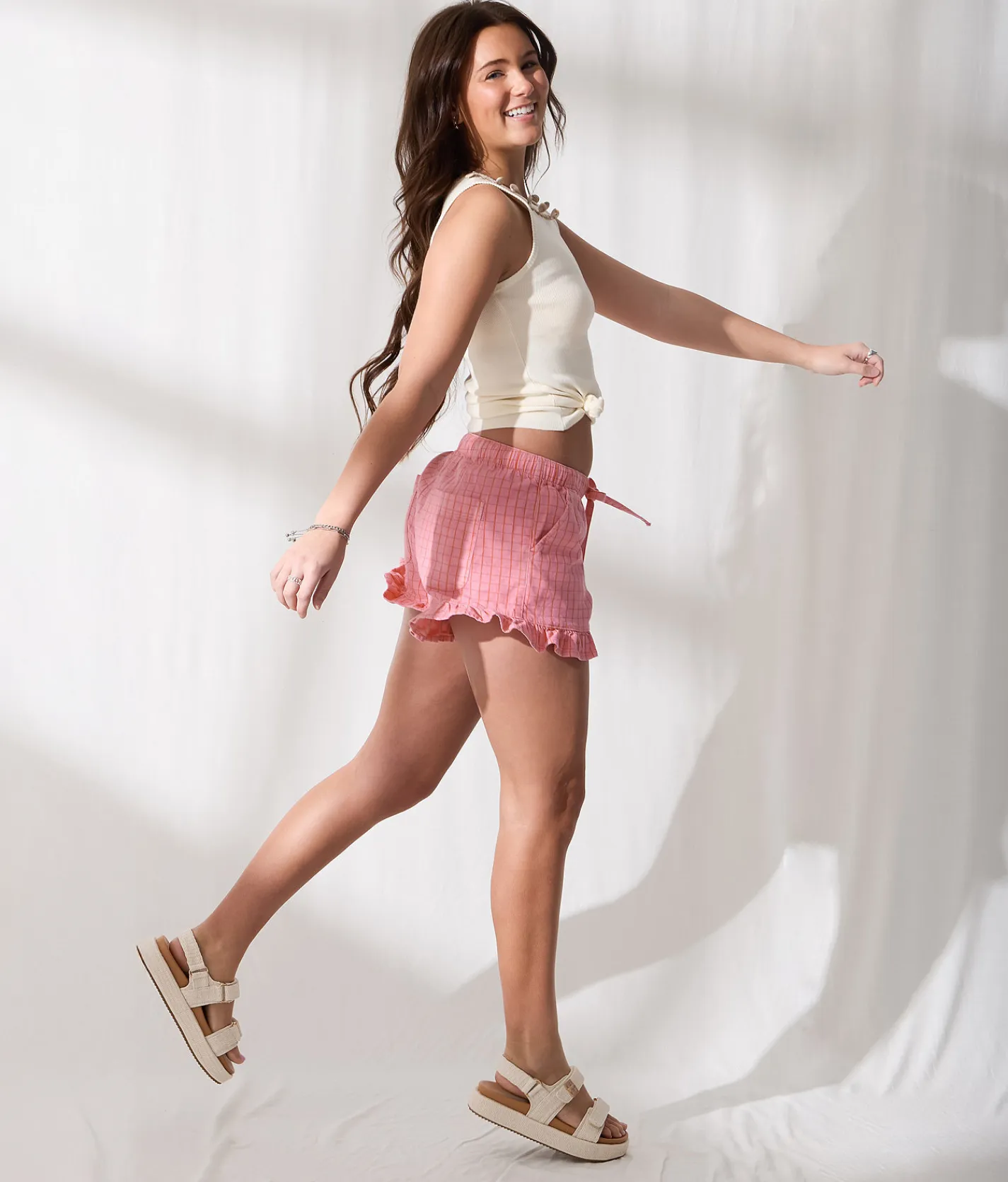 33 Coastal Checker Ruffle Stretch Short Pink Best