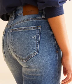 HIDDEN Chloe Cropped Straight Stretch Jean Medium Dark New