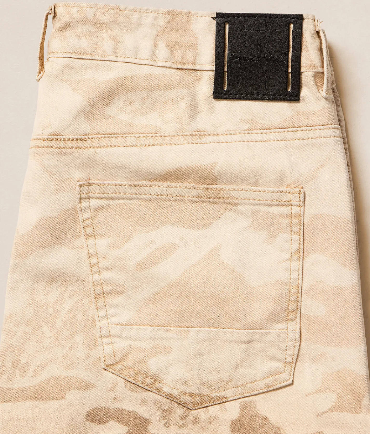 Bottoms|Shorts | Smoke Rise® Comfort Camo Cargo Stretch Short Sand