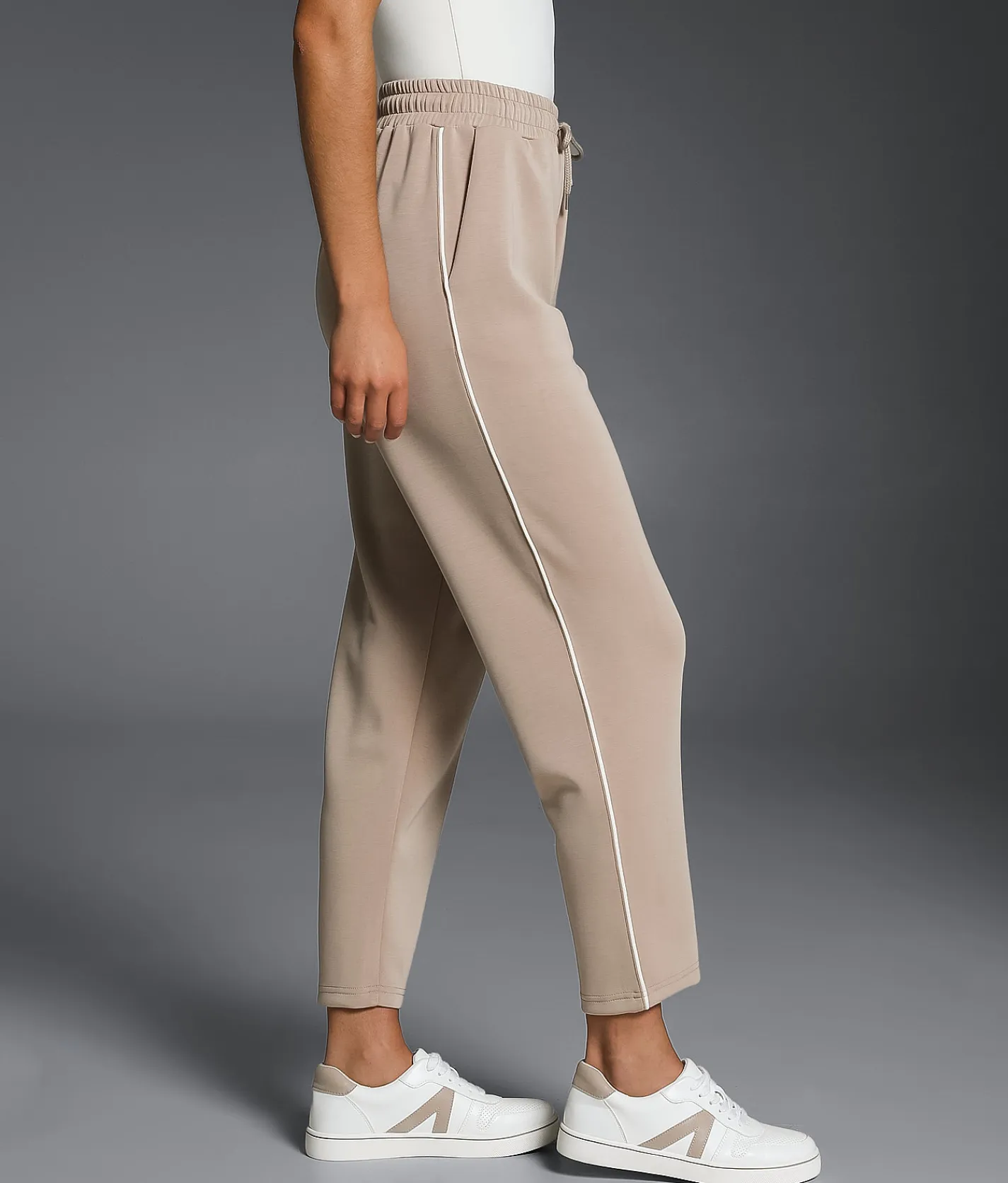 Buckle Black Contrast Striped Taper Pant Cobblestone