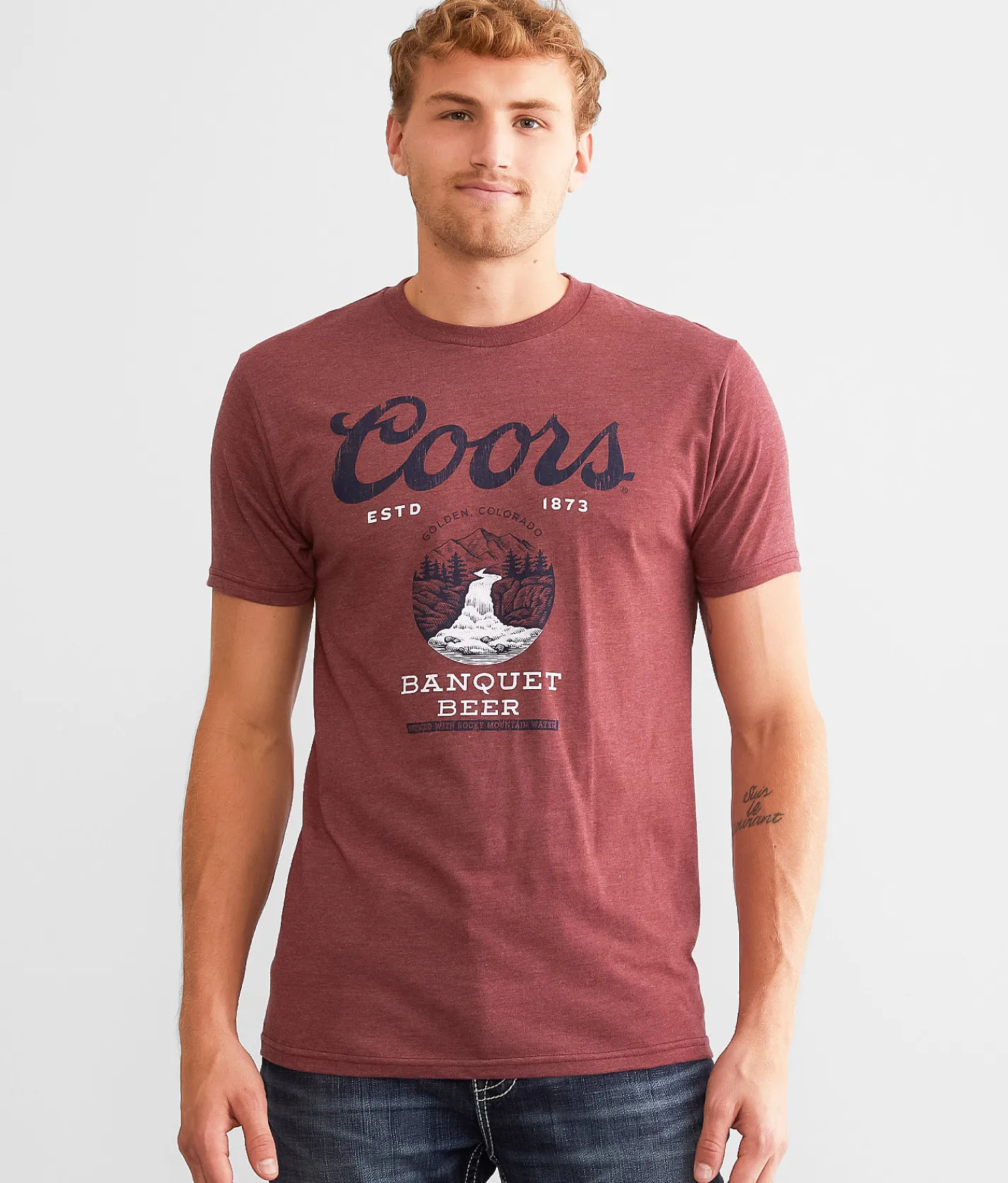 tee luv Coors Banquet Beer T-Shirt Burgundy Heather New
