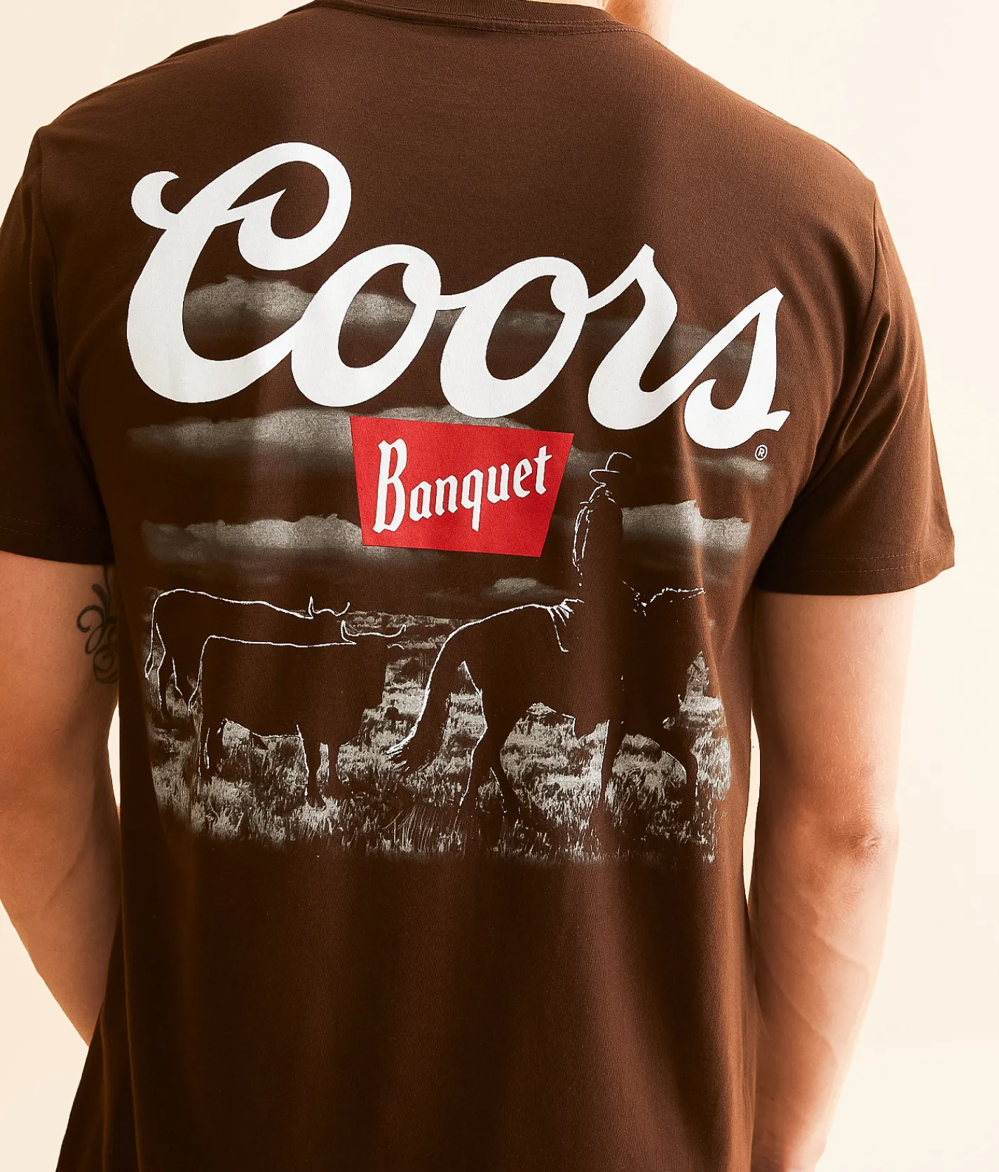 Changes Coors Cattle & Cowboy T-Shirt Dark Brown New