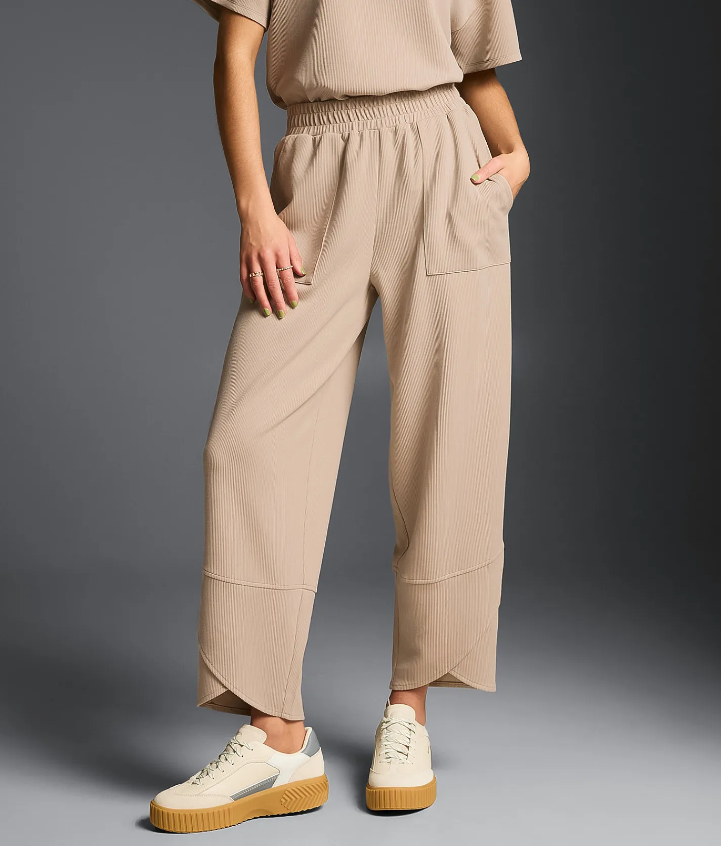 Bottoms | Buckle Black Cropped Straight Pant Taupe