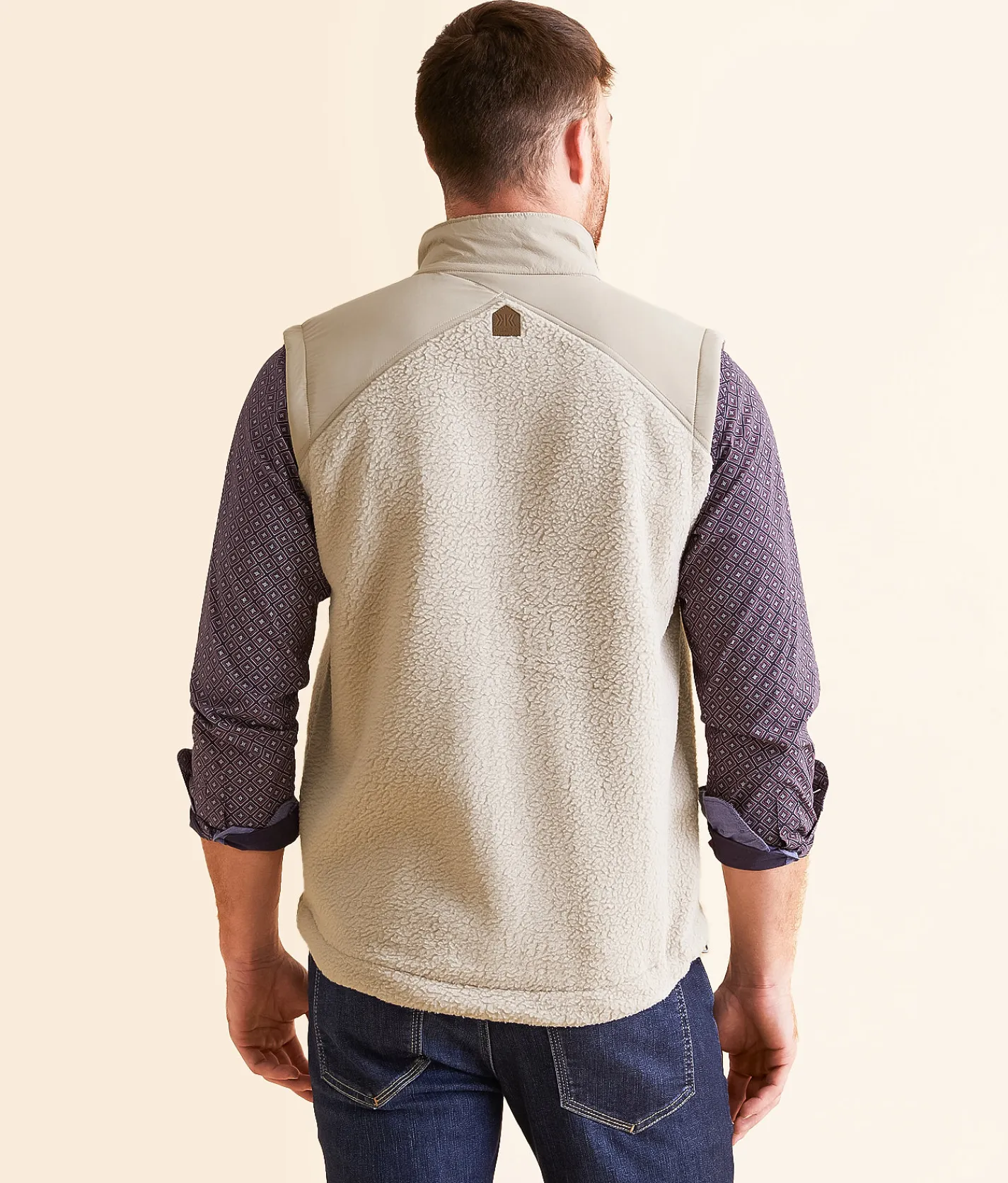 Dakota Grizzly Cumberland Sherpa Vest Chalk Sale