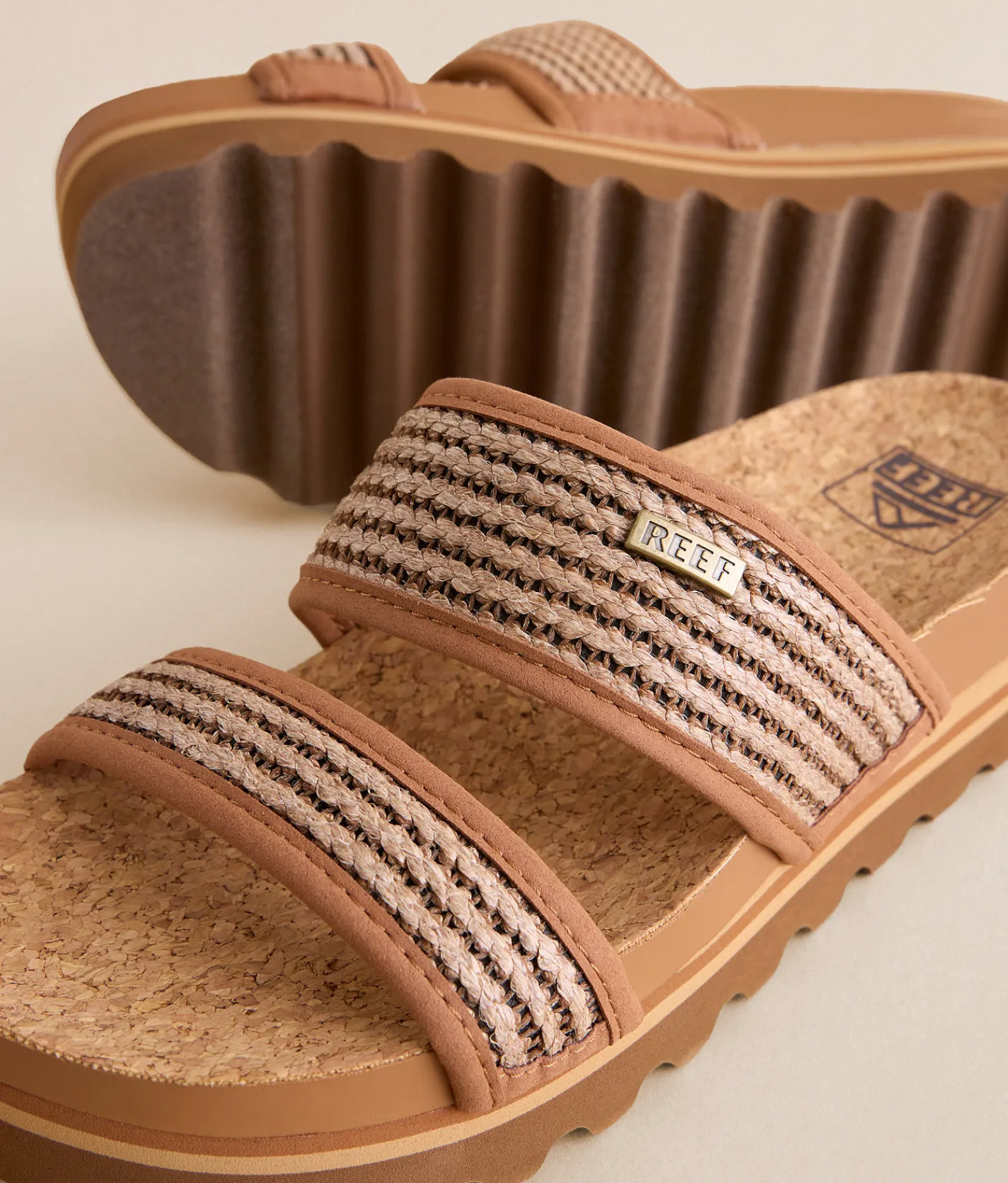 Reef Cushion Vista Hi Sandal Chocolate Raffia Online