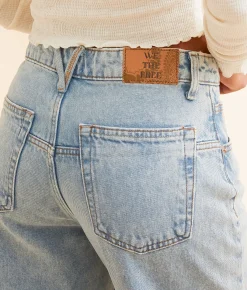 Jeans|Bottoms | Free People Deep Trance Dropped Boyfriend Cropped Jean Sweet Dreams