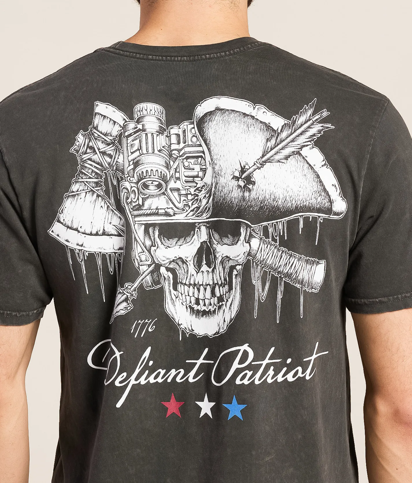 Howitzer Defiant T-Shirt Vtg Black Heavy Mineral Best