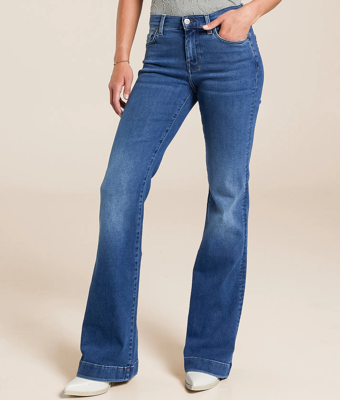 7 For All Mankind Dojo Trouser Stretch Jean Clara Best