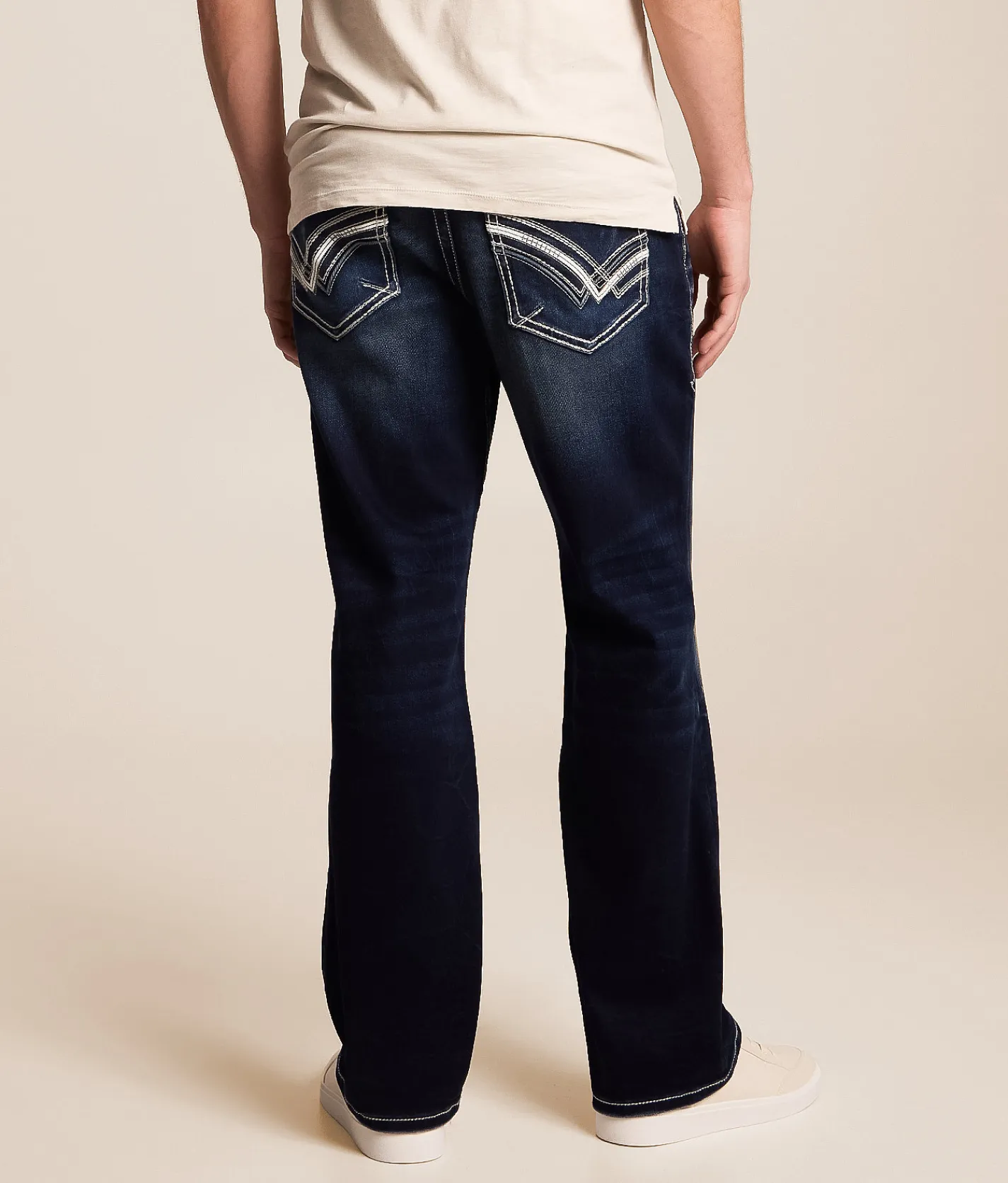 New Jeans|Bottoms | Buckle Black Eleven Straight Stretch Jean Altar