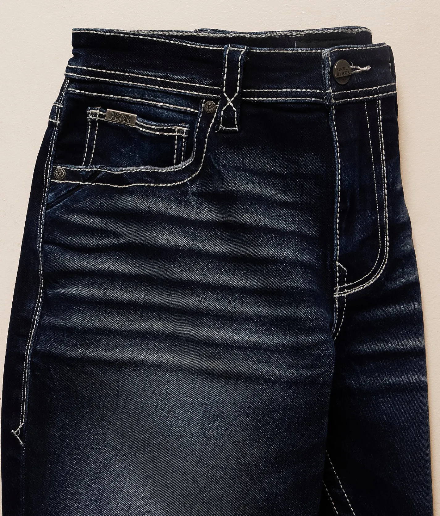 New Jeans|Bottoms | Buckle Black Eleven Straight Stretch Jean Altar