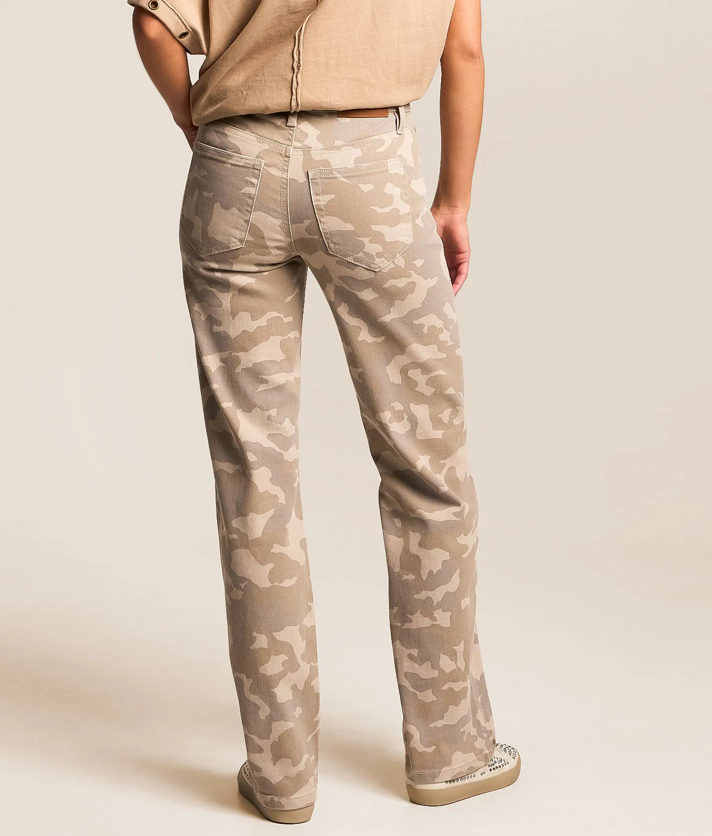 HIDDEN Ella Camo Classic Straight Stretch Jean Tan Camo Sale