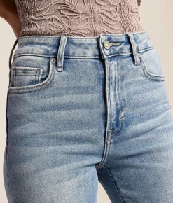 HIDDEN Ella Classic Straight Stretch Jean Cayucos Beach Hot