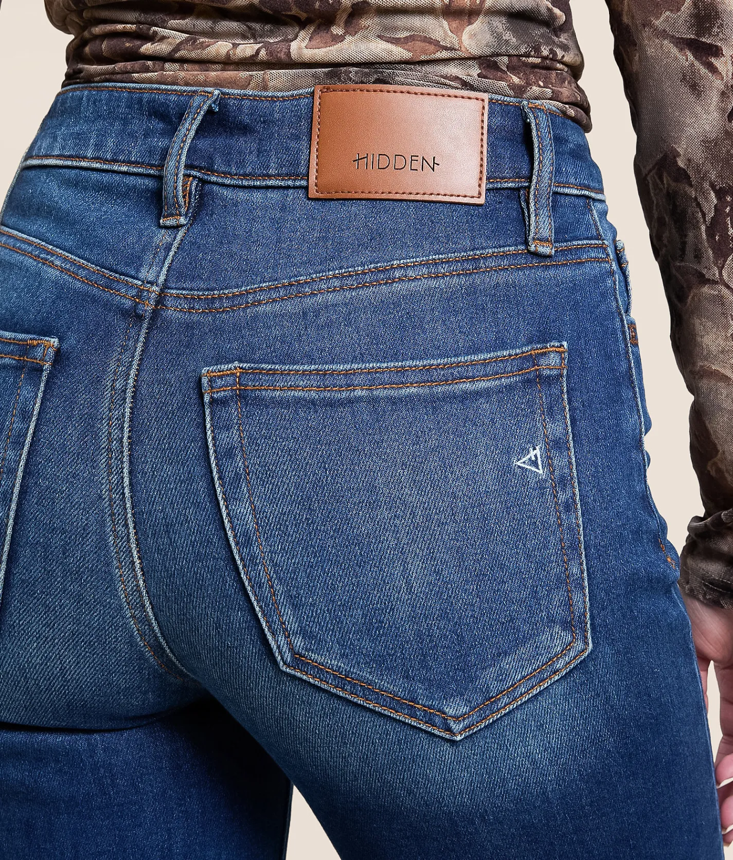 HIDDEN Ella Classic Straight Stretch Jean Doran