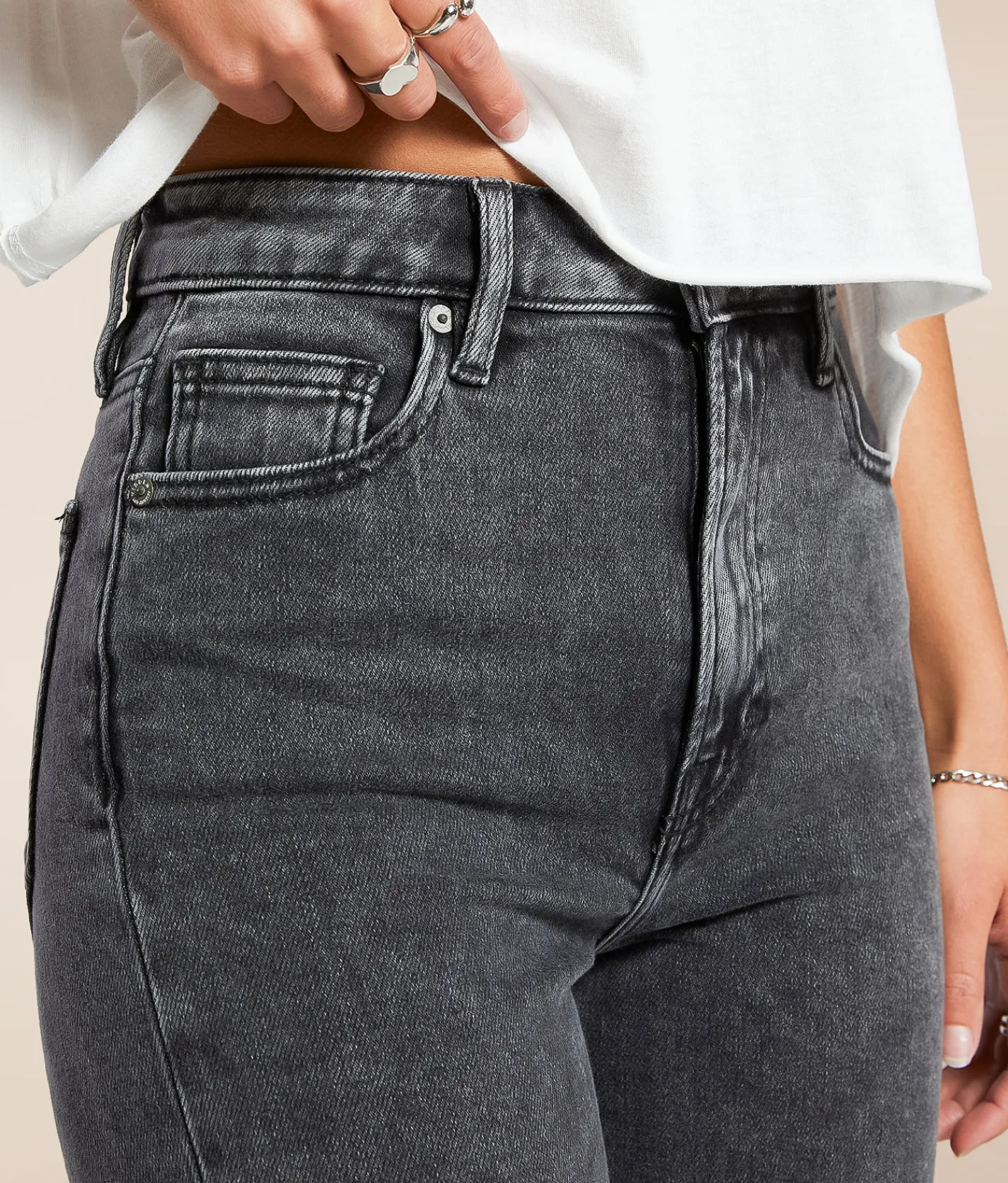 Jeans|Bottoms | HIDDEN Ella Cropped Classic Straight Stretch Jean South Mission