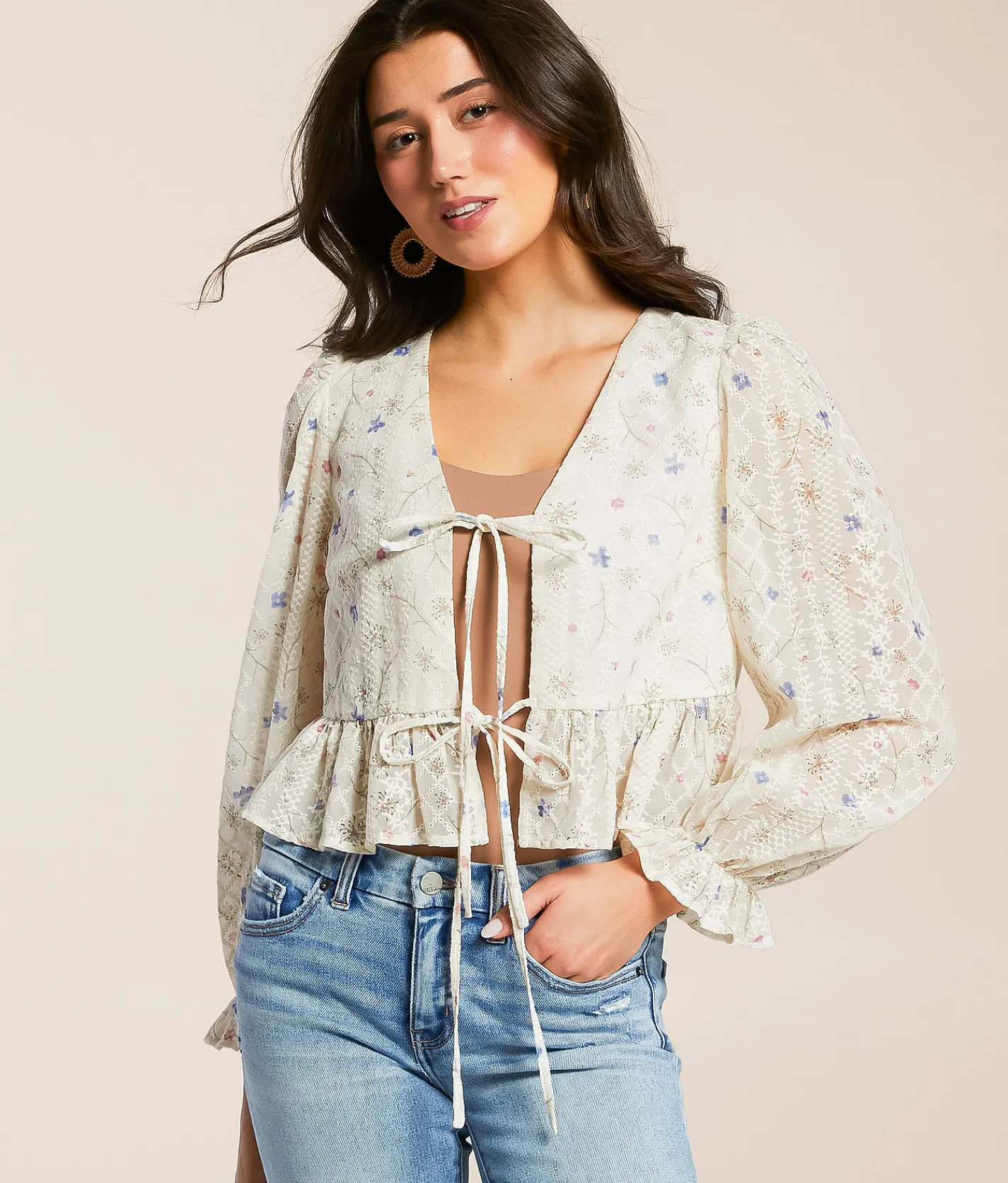 Willow & Root Embroidered Floral Top Cream Multi New