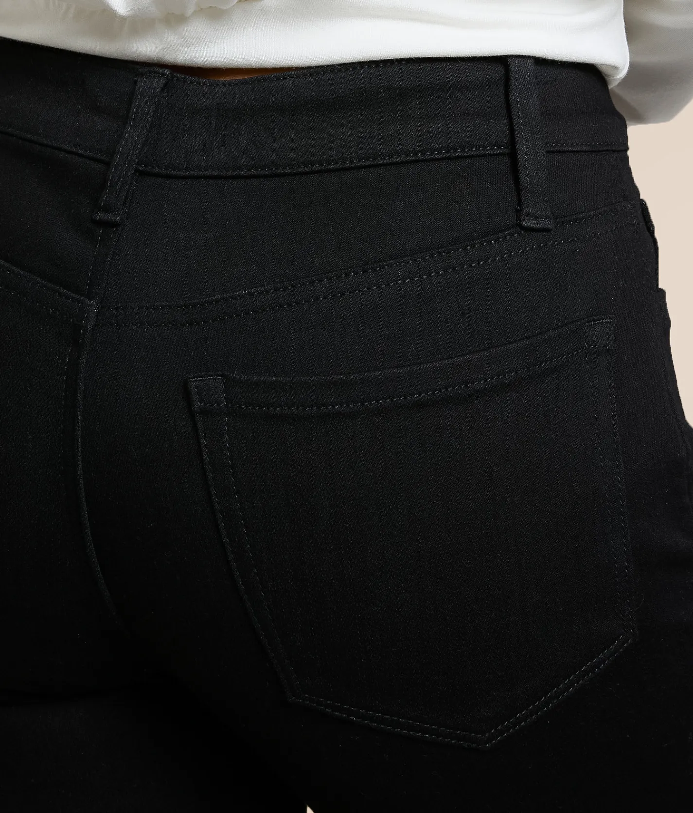 Jeans|Bottoms | VERVET by Flying Monkey Evie Mid-Rise Cropped Straight Jean Reassuring
