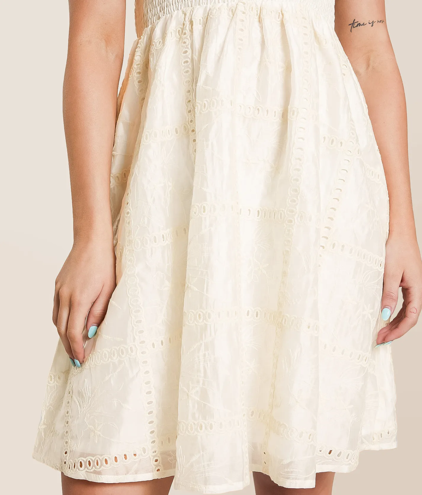 Willow & Root Eyelet Mini Dress Cream New