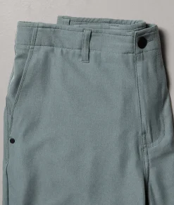 Maven Co-op Fairway Performance Stretch Short Turbulence