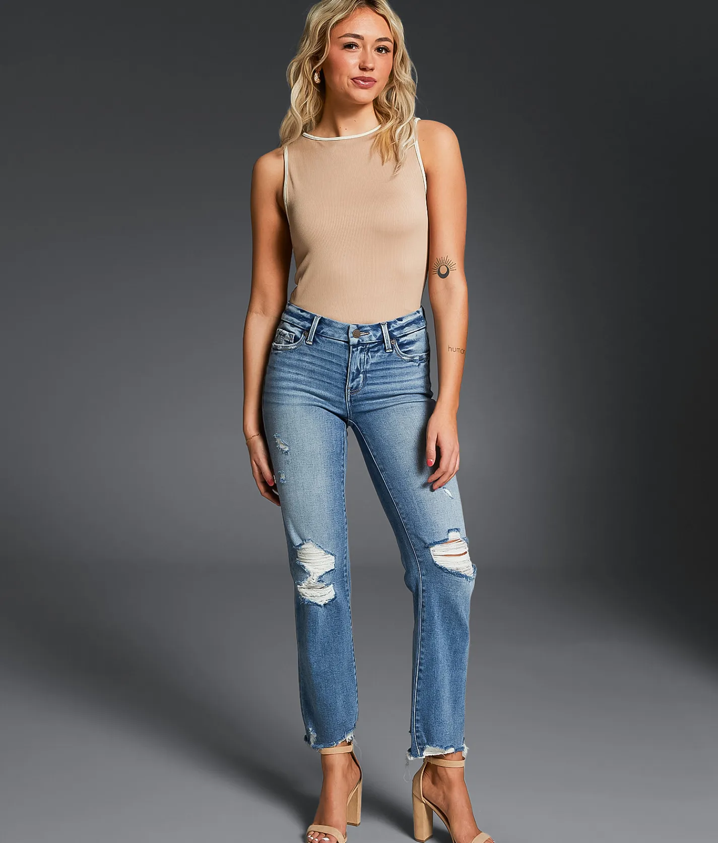 Buckle Black Fit No. 53 Cropped Straight Stretch Jean Leyton