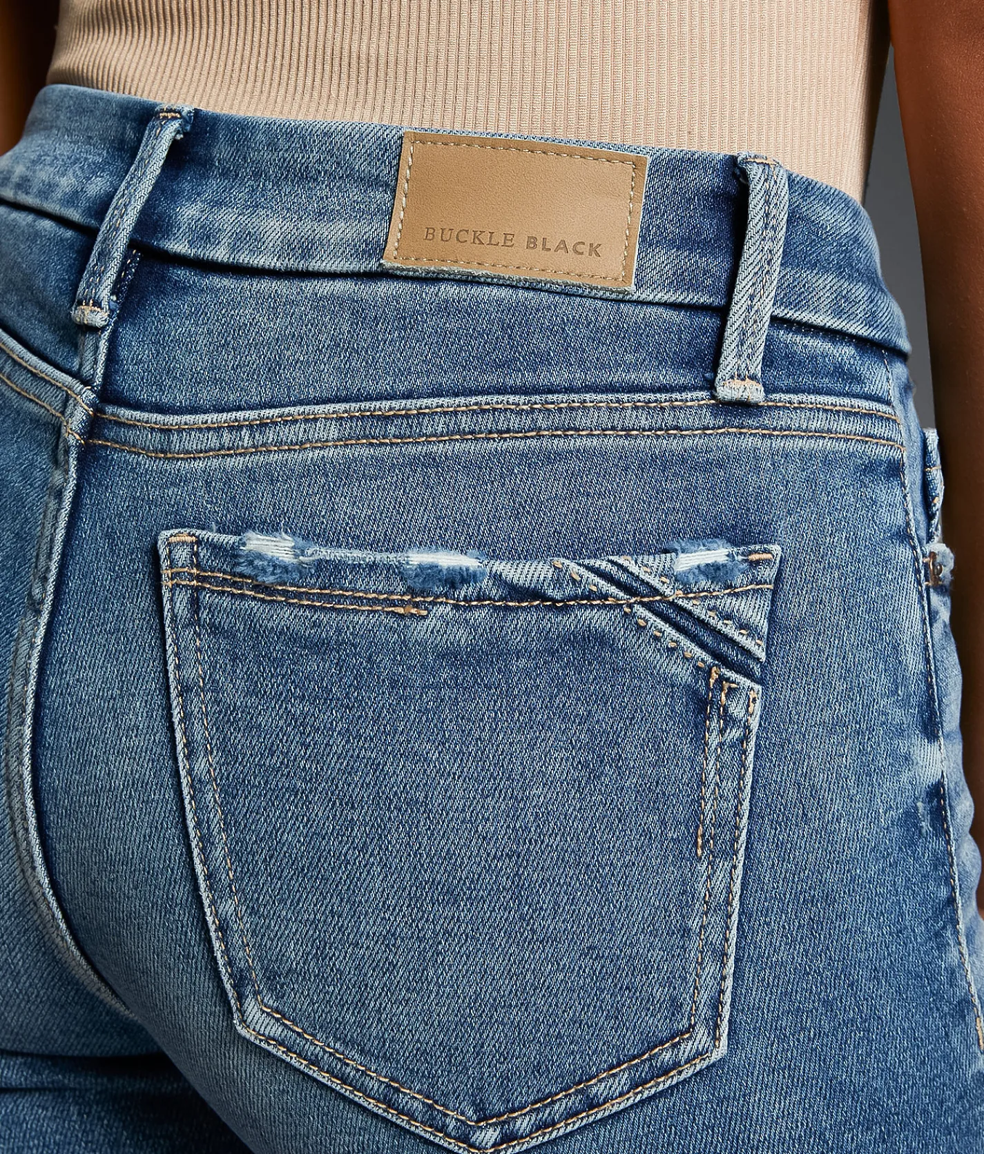 Buckle Black Fit No. 53 Cropped Straight Stretch Jean Leyton