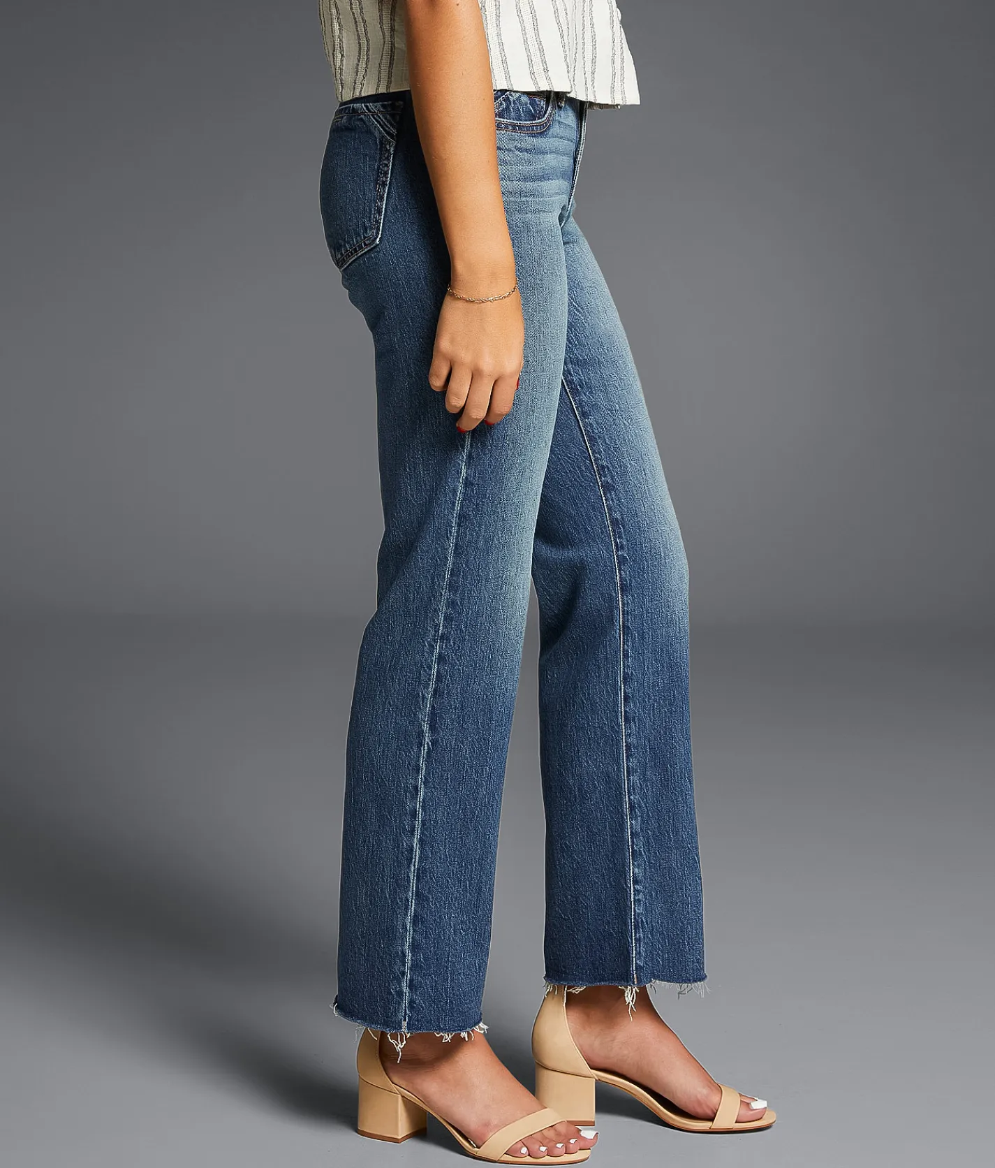 Buckle Black Fit No. 53 Cropped Straight Stretch Jean Galahad Sale