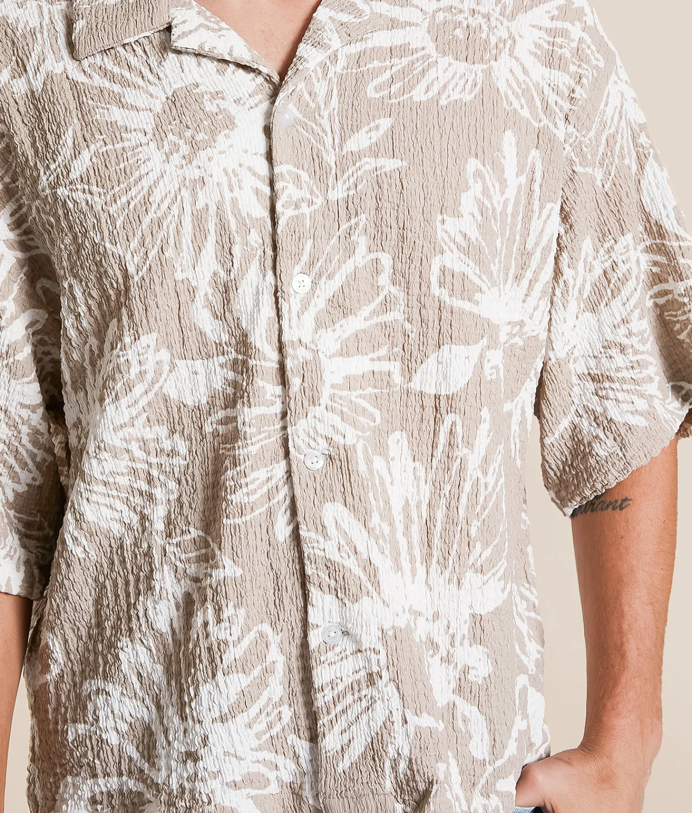 Valor Floral Crinkle Shirt Taupe Outlet