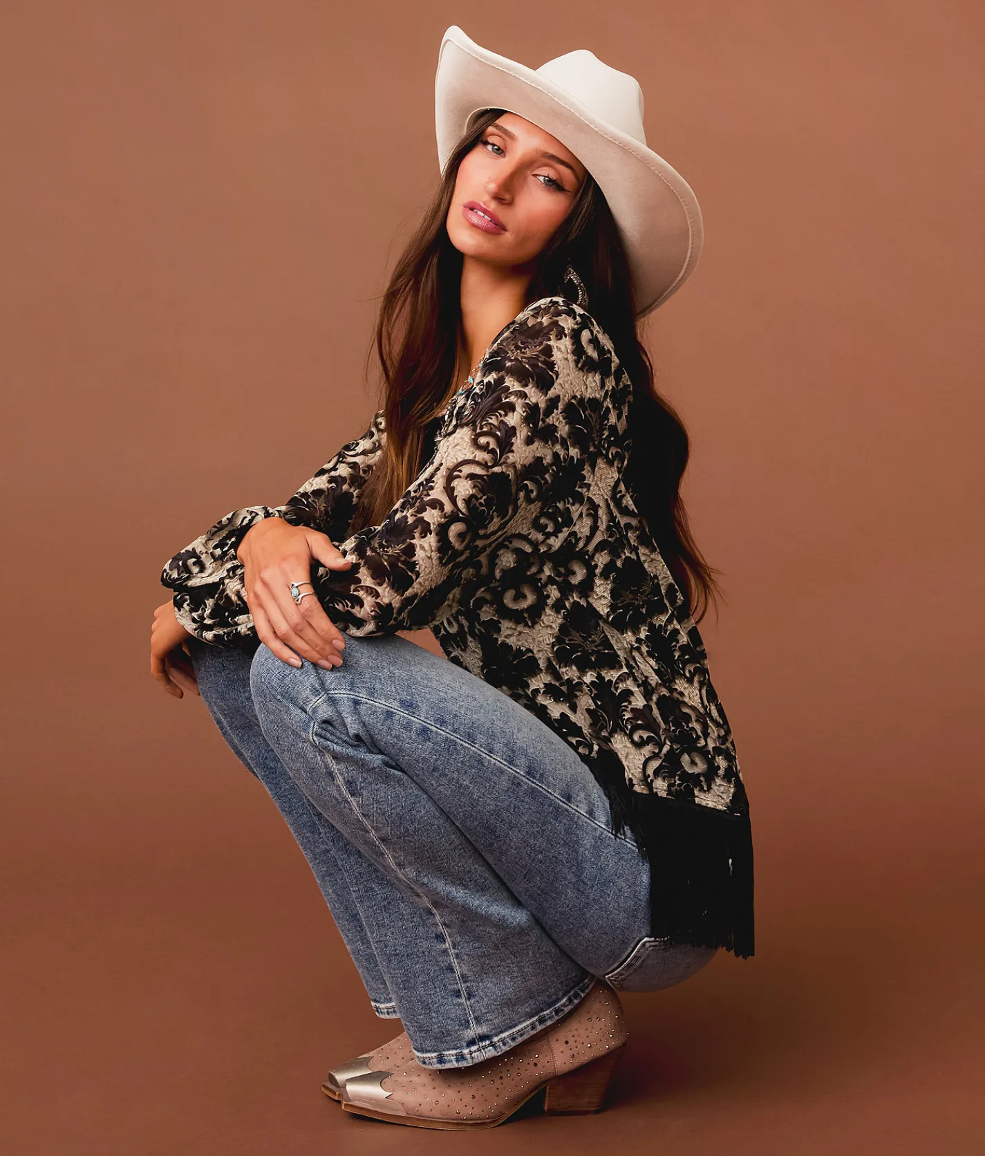 Sterling & Stitch Floral Mesh Fringe Top Black Taupe Hot