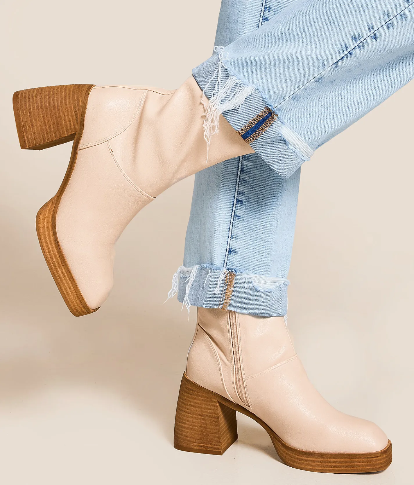 Beast Fashion Foster Boot Bone