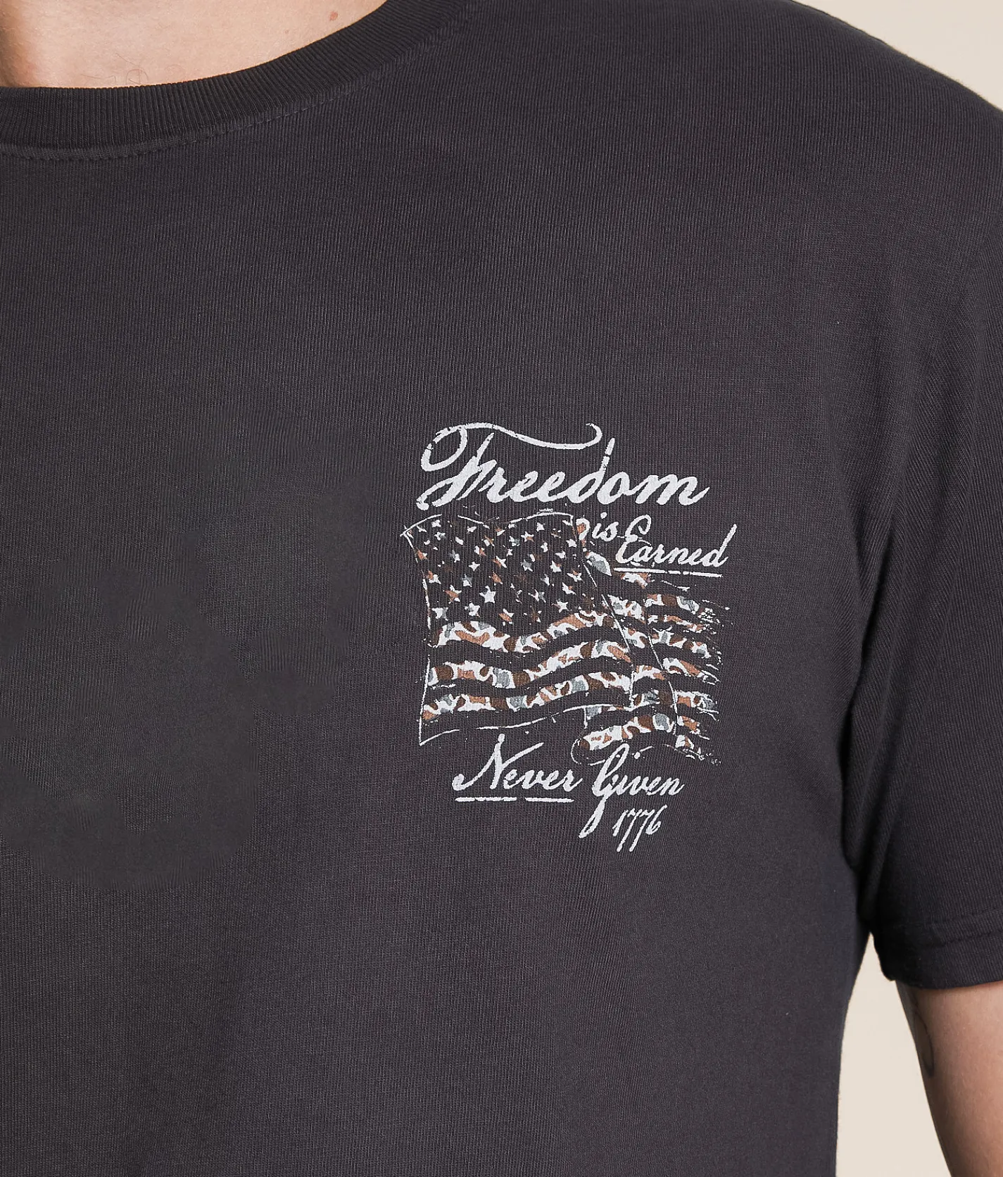 Tops|Graphic T-Shirts | Howitzer Free 76 T-Shirt Vintage Black